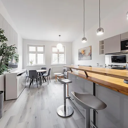 Rentplanet - Swiety Marcin Poznań